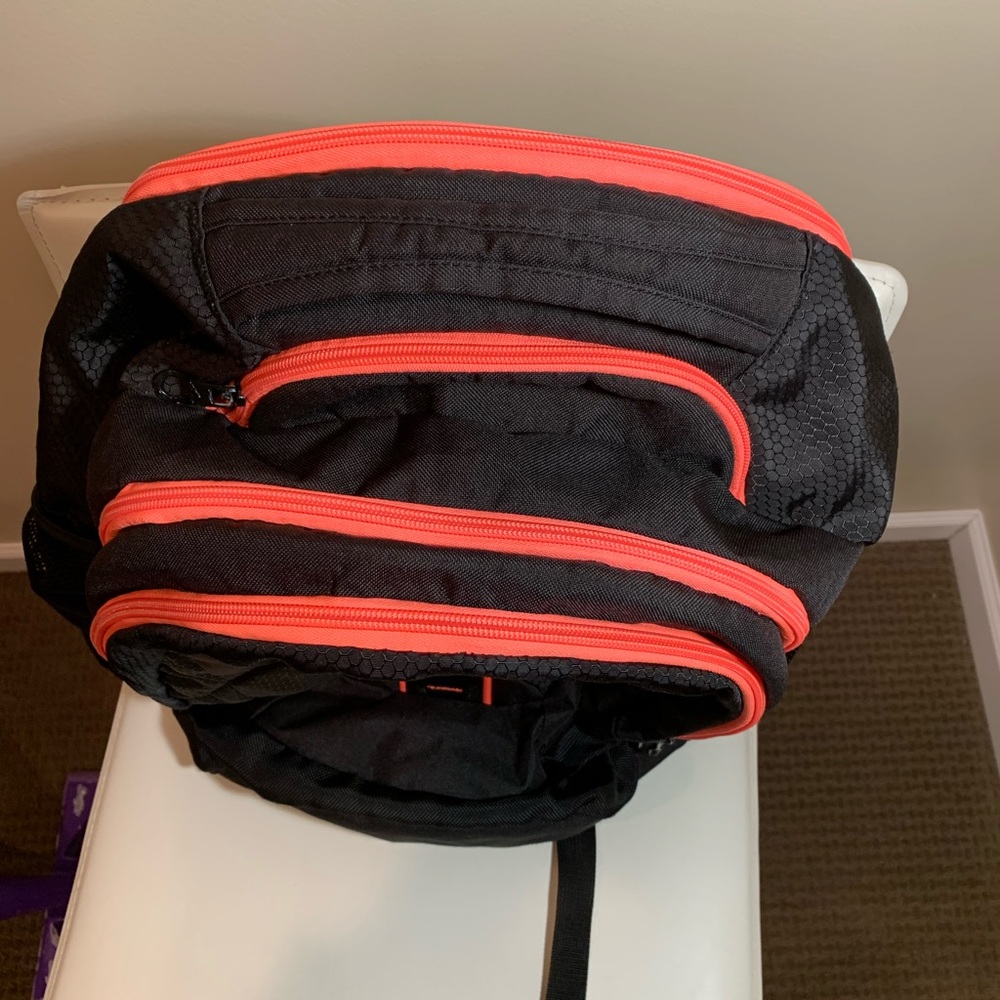 Adidas sporting backpack - Picture 3 of 6